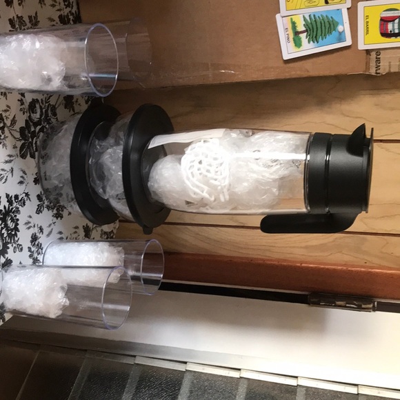 Tupperware jarra con vasos y moldes con tapa nuevos